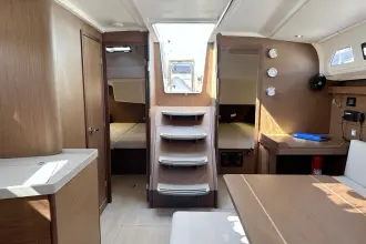 Thumbnail von Beneteau Oceanis 40.1