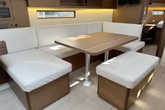 Thumbnail von Beneteau Oceanis 40.1