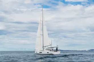 Thumbnail von Beneteau Oceanis 51.1