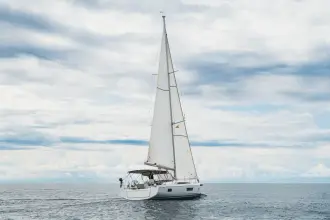 Thumbnail von Beneteau Oceanis 51.1