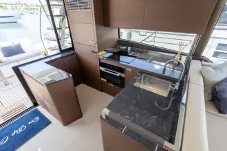 Thumbnail von Prestige 590 Einen Schritt näher
