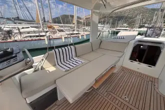 Thumbnail von Beneteau Oceanis Yacht 54