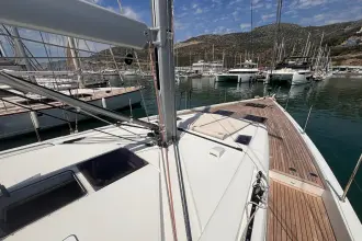 Thumbnail von Beneteau Oceanis Yacht 54