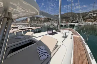 Thumbnail von Beneteau Oceanis Yacht 54