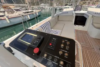Thumbnail von Beneteau Oceanis Yacht 54