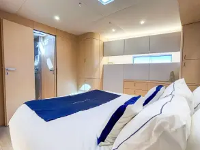 Thumbnail von Y Yachts Y8 KING CHARLES III