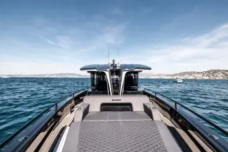 Thumbnail von Axopar BRABUS Shadow 900 XC Cross Cabin