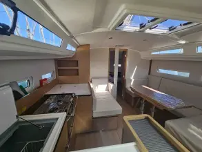 Thumbnail von Jeanneau Sun Odyssey 410 sunrise