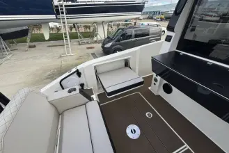 Thumbnail von Navan C30