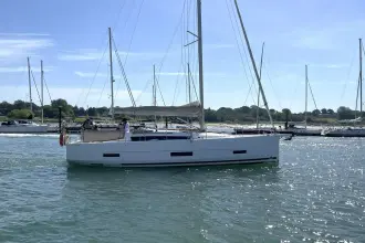 Thumbnail von Dufour 390 Sea Essay