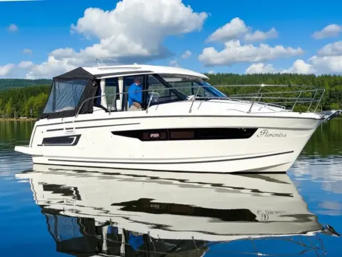 Jeanneau Merry Fisher 895