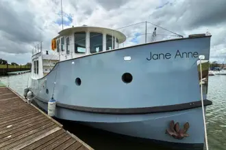 Benford Trawler Yacht