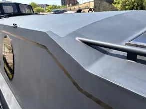 Thumbnail von New Concept Boats Cruiser Stern Wide Beam Black Star