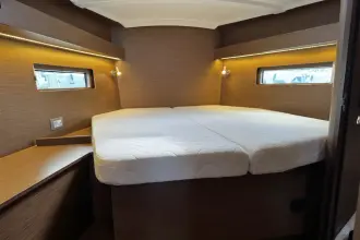Thumbnail von Beneteau Oceanis 40.1