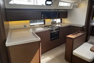 Thumbnail von Beneteau Oceanis 46.1