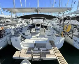 Thumbnail von Beneteau Oceanis 48