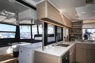 Thumbnail von Beneteau Lagoon 46 06-00717