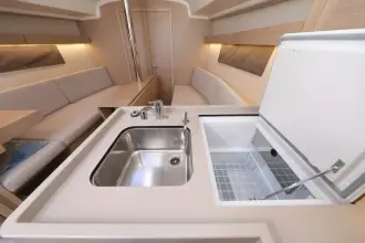 Thumbnail von Beneteau Oceanis 34.1
