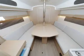 Thumbnail von Beneteau Oceanis 34.1