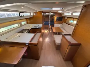 Thumbnail von Jeanneau Sun Odyssey 440 KARUNA