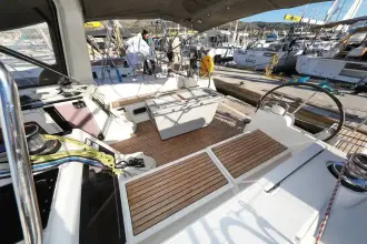 Thumbnail von Beneteau Oceanis 48