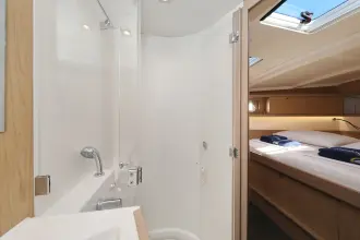 Thumbnail von Beneteau Oceanis 45