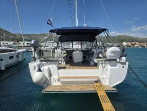 Thumbnail von Beneteau Oceanis 51.1