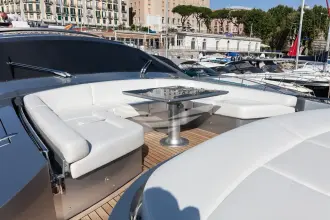 Thumbnail von Pershing 82