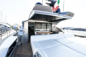 Thumbnail von Pershing 82