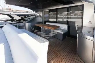 Thumbnail von Pershing 82