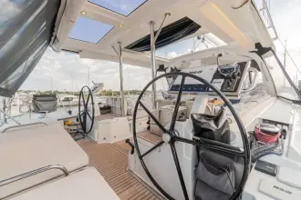 Thumbnail von Beneteau Oceanis Yacht 62 Doublestar