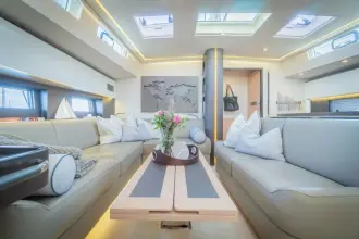 Thumbnail von Beneteau Oceanis Yacht 62 Doublestar