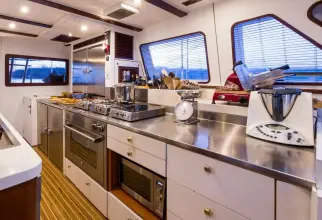 Thumbnail von Sunreef Yachts 70 No Name