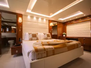 Thumbnail von Sunseeker 86 Yat AINO A