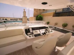 Thumbnail von Sunseeker 86 Yat AINO A