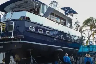 Thumbnail von DeFever Performance Offshore Cruiser 1983 DeFever Performance Offshore Cruiser
