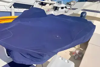 Thumbnail von Hatteras 65 Convertible