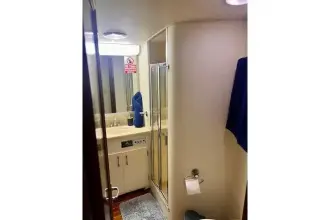 Thumbnail von Hatteras 65 Convertible