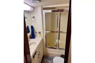 Thumbnail von Hatteras 65 Convertible