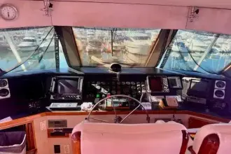 Thumbnail von Hatteras 65 Convertible