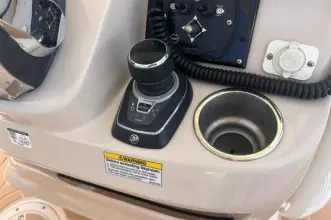 Thumbnail von Boston Whaler 370 Outrage
