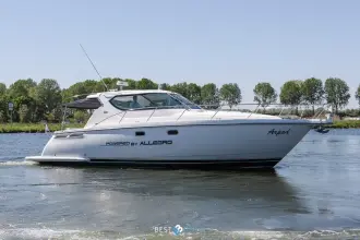 Thumbnail von Tiara Yachts 4300 SOVRAN Tiara 4300 Sovran