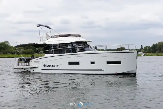 Cobra Futura 36 Premium Fly Cobra Yachts Futura 36 Premium Fly