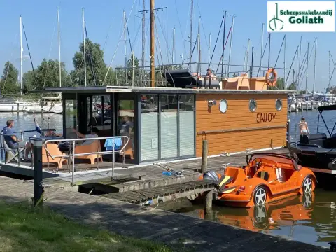 La Mare Houseboat mit Liegeplatz Warns Enjoy