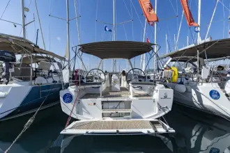 Thumbnail von Beneteau Oceanis 38.1 Neo