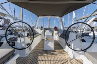 Thumbnail von Beneteau Oceanis 38.1 Neo