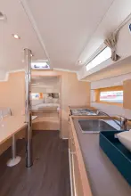 Thumbnail von Beneteau Oceanis 38.1 Neo
