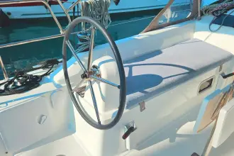 Thumbnail von Beneteau Oceanis 30.1 LIMA