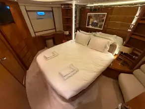 Thumbnail von Azimut 70 Oliveto