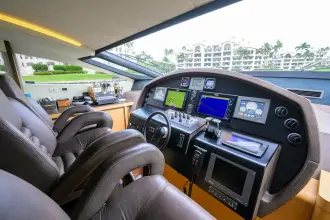 Thumbnail von Pershing Express Cruiser Miura